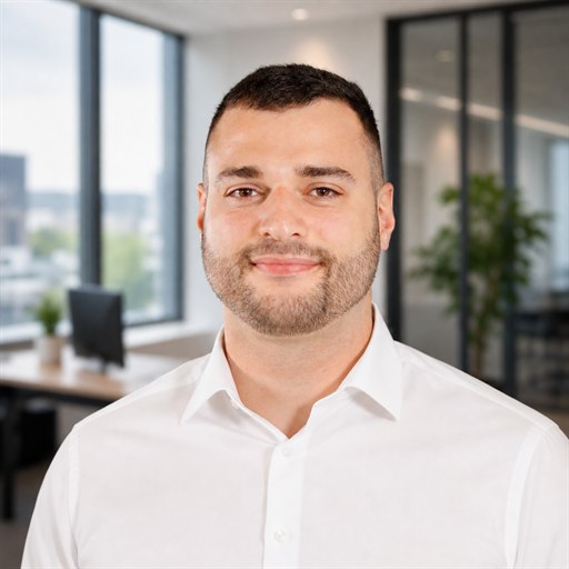Porträt von Dani Sarakbi